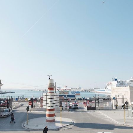 Finestra Sul Porto Apartman Bari Kültér fotó